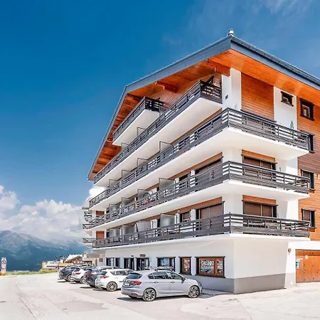 Cosy Centered With Garden And View In Veysonnaz