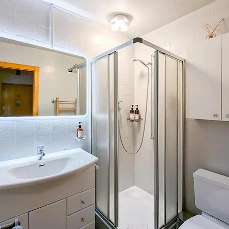 Apartman Cosy Centered With Garden And View In