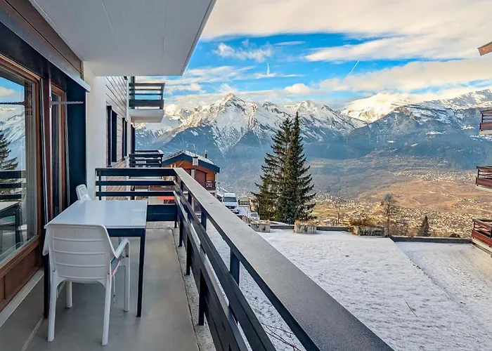 Cosy Centered With Garden And View In Appartement *
