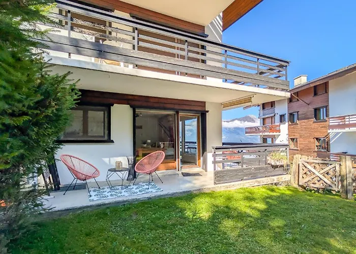 Cosy Centered With Garden And View In Appartement *