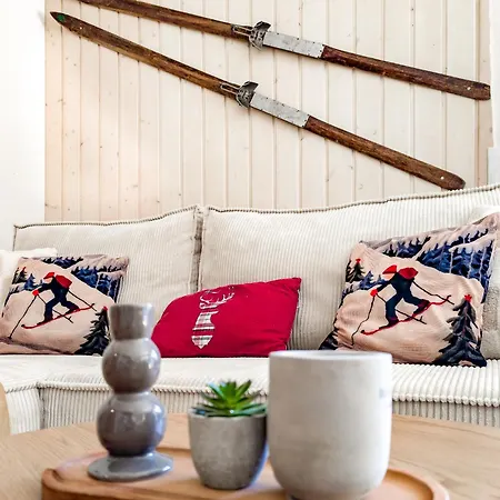 Cosy Centered With Garden And View In 아파트 베이소나츠